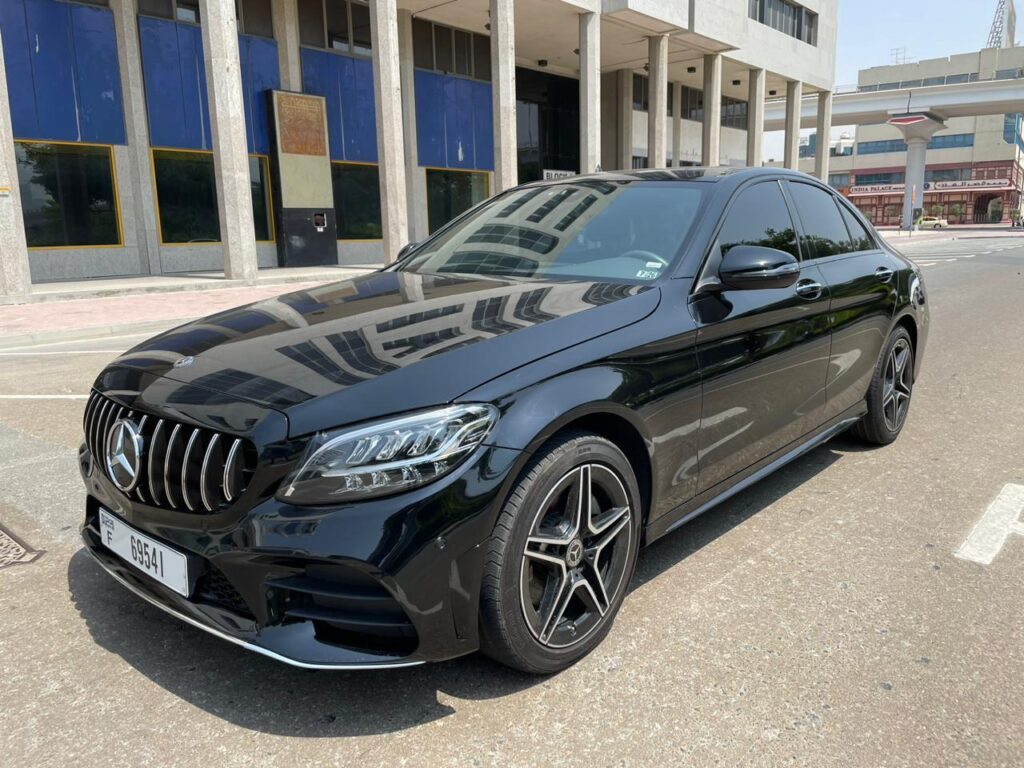 Mercedes C 300 black 2021